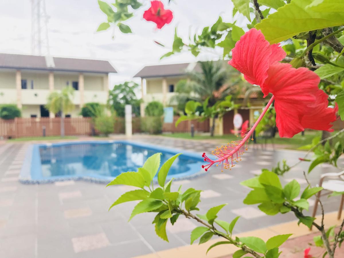 Adina Drive-In Motel Cenang - Managed By Shell Out Resort Pantai Cenang  Extérieur photo